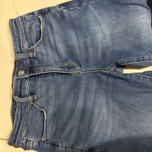 American Eagle Outfitters Medium Blue High Rise Jeans